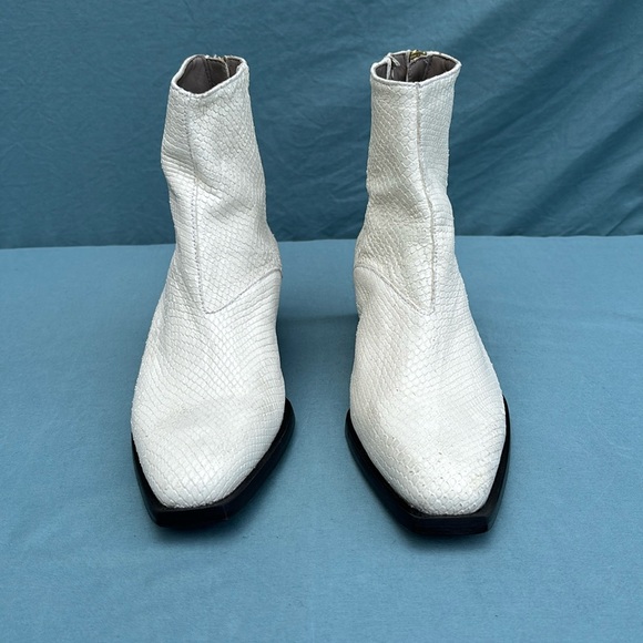 All Saints Shoes - Like New - AllSaints Lenora white snake skin leather Boots sz EU 39 like new